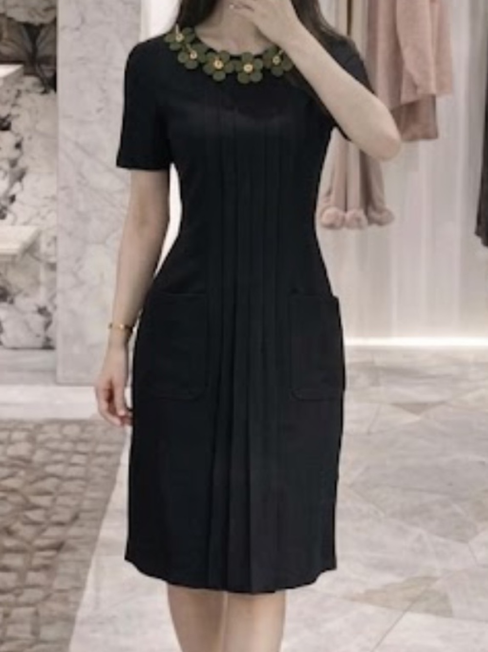 Fendi floral motif crew neck pleated pocket dress flawed